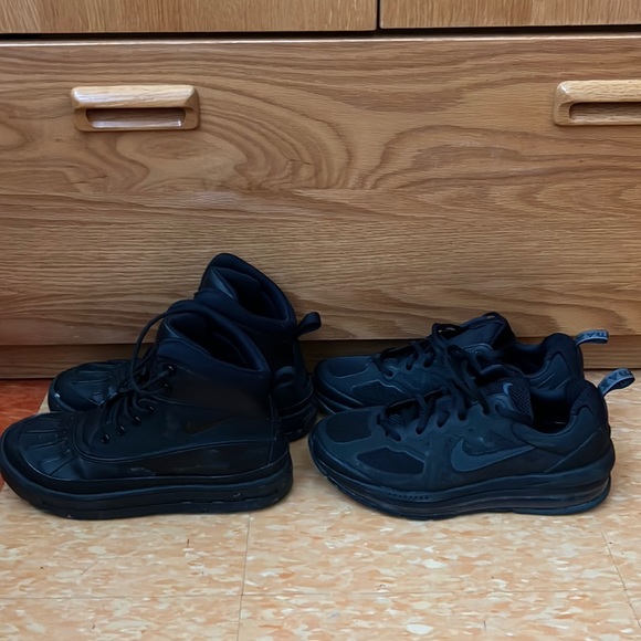 NIKE BUNDLE: - Picture 1 of 4